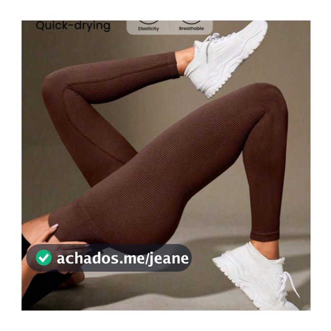 Leggings canelada de cintura larga e cor sólida para atividades esportivas.