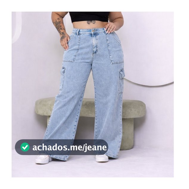 Calça Jeans Cargo Plus Size Wide Leg Cintura Alta Lavagem Clara – Confortável e Estilosa