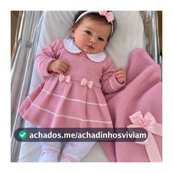 Saída de maternidade rosa em tricô Taís