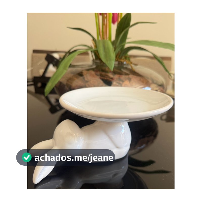 Boleira Prato de Bolo Doces Pequeno Decorativo em Cerâmica Coelho 16cm