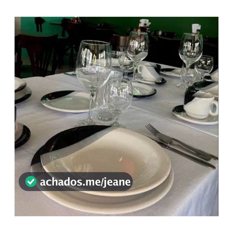 Aparelho de jantar 10 peças em cerâmica. Prato raso, fundo, sobremesa, pires e xicaras