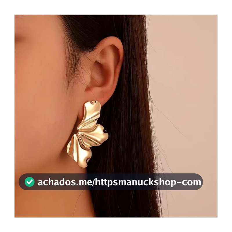 Brinco Flor Meia Pétala Martelado Folheado a Ouro18k e Prata - Statement