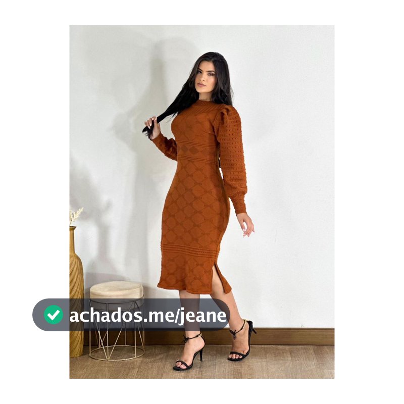Vestido em Tricot Plus Size Midi Manga Princesa Bufante com Fenda na Lateral Griffi Tricot