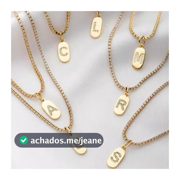 Colar Riviera de Plaquinha com Pingente Letra Personalizadas – Semijóia Banhada a Ouro 18K