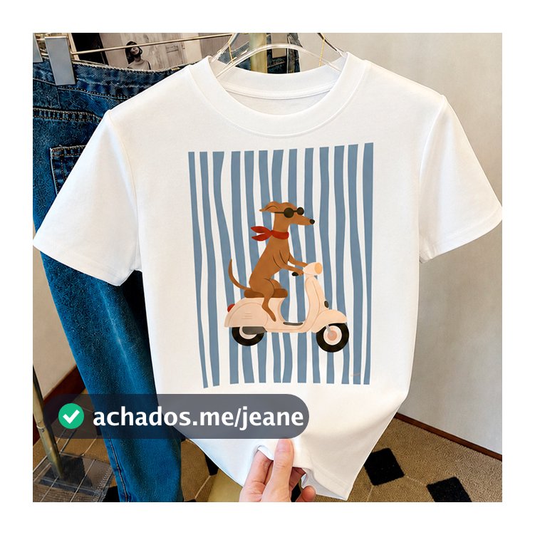 Camiseta 100% Algodão Estampa Cachorro de Óculos na Scooter - Streetwear Casual Style Feminino